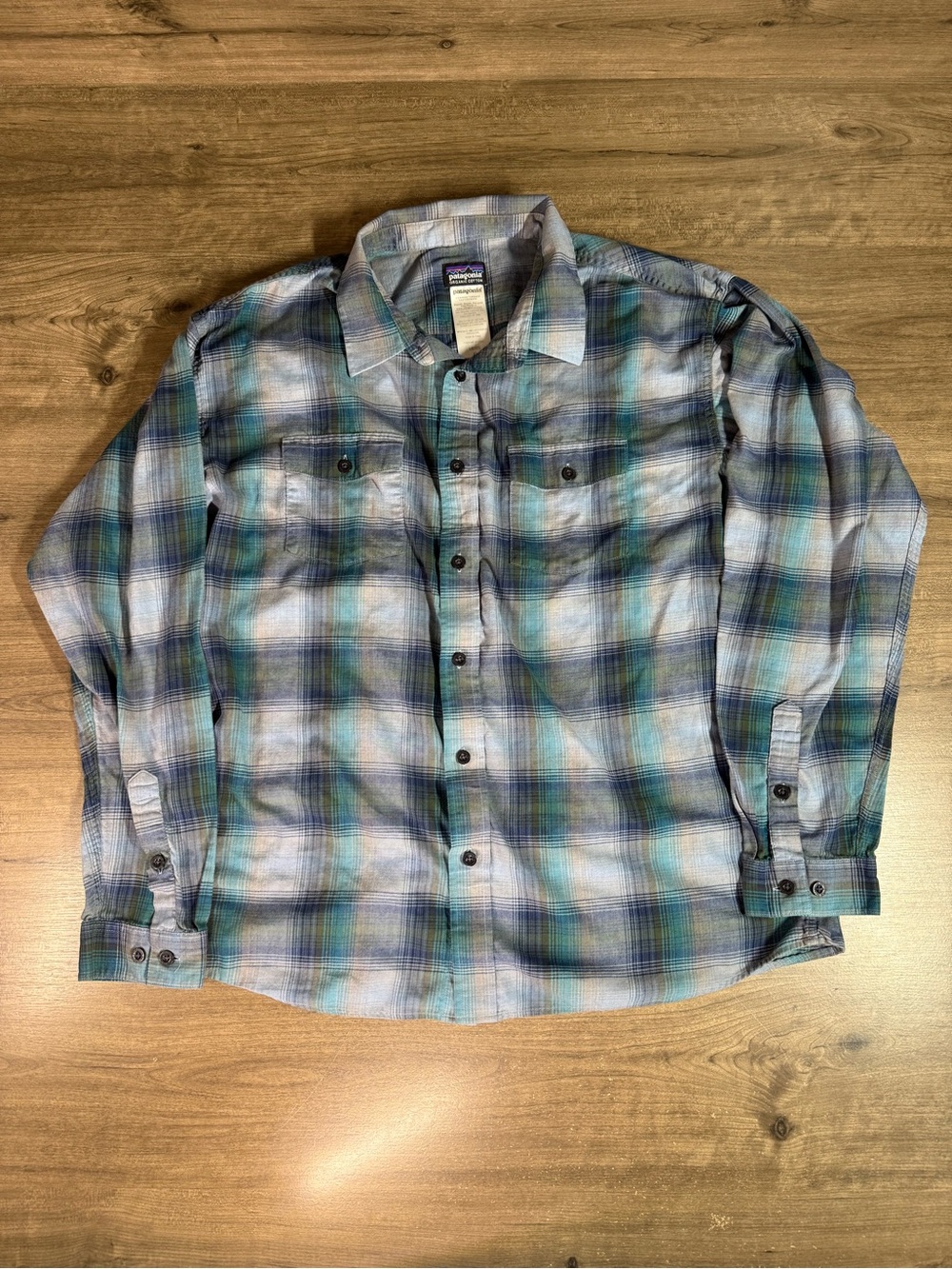 Patagonia Men’s Button Down 100% Organic Cotton Plaid Long Sleeve Shirt XL